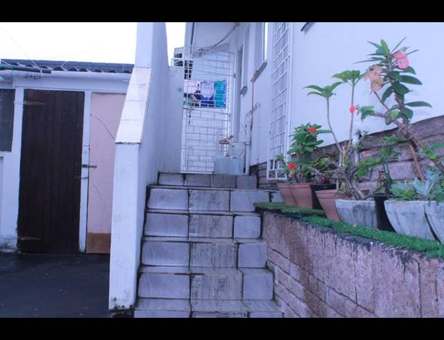 3 BEDROOM HOUSE FOR SALE IN KHARWASTAN